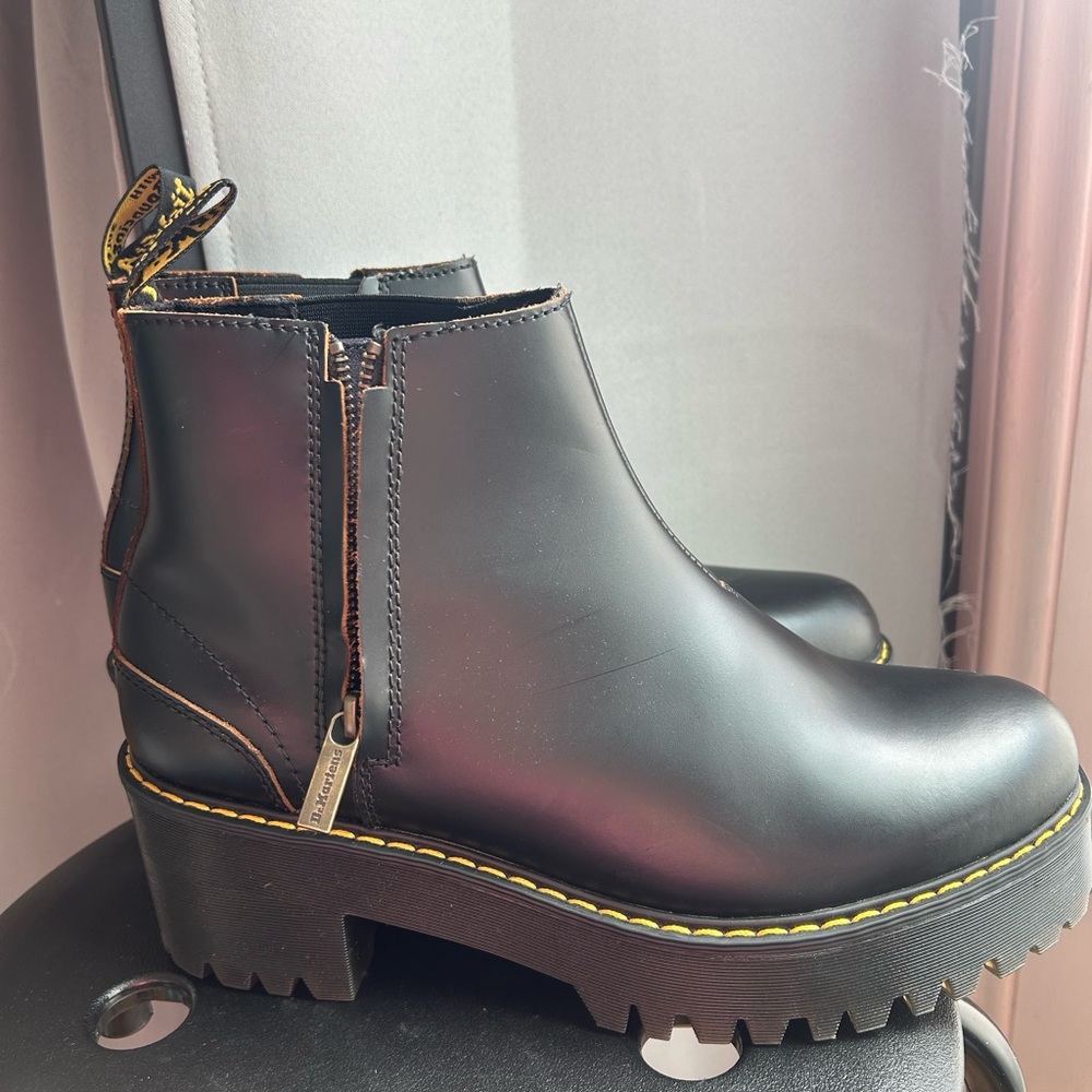 Dr. Martens Rometty II Black Ankle Zip up Boots size 10